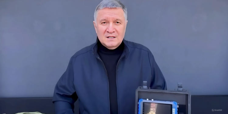 СВР заявила о подготовке США нового президента Украины в лице Авакова