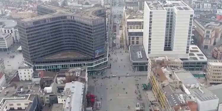 ЕС может сократить помощь Украине в пользу поддержки Израиля