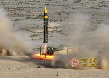 Иран атаковал Израиль ракетами Kheibar: десятки целей под огнём