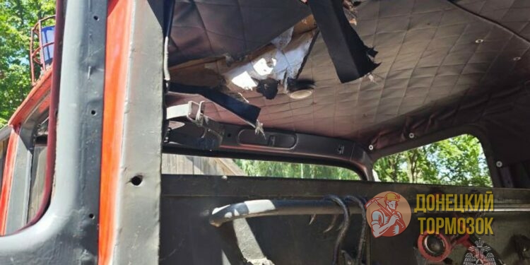 В Горловке трое спасателей ранены после удара украинского дрона