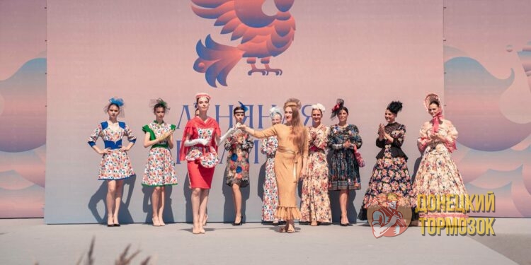 Мода из Донбасса: дизайнеры ДНР представили свои коллекции на престижном фестивале в Ивановской области