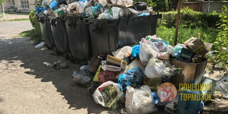 В ДНР появятся новые законные площадки для сбора мусора