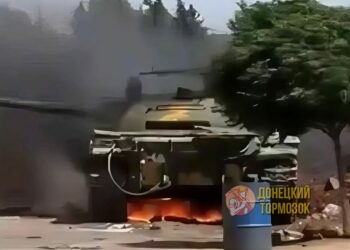 Израиль ударил по сирийской армии: бронетехника уничтожена с воздуха