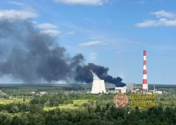 Взрыв рядом с ТЭЦ-6: часть Киева погрузилась в темноту